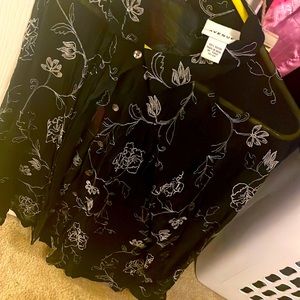 Avenue sheer/lace button-down top size 18 to 20 or extra-large gently used